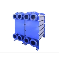 熱交換器在工程領(lǐng)域中的發(fā)展方向及前景是怎樣的?熱交換器是一種用于傳熱的設(shè)備， 主要用于工業(yè)領(lǐng)域中的蒸汽和流體的加熱、 冷和， 回收等工藝過程中。 隨著工程技術(shù)的不斷發(fā)展和應(yīng)用需求的增 加，熱交換器也在不斷進(jìn)步和改進(jìn)。本文將從四個方面來探討熱交換器在工程領(lǐng)域中的發(fā)展方向及前景。 提高傳熱效率 傳熱效率是衡量熱交換器性能的重要指標(biāo)之一。目前，熱交換器的傳熱效率已經(jīng)達(dá)到很高水平，但在工程應(yīng)用中仍然存在一定的提升空間。未來的 發(fā)展方向之一，是通過改進(jìn)傳熱介質(zhì)的流動方式和傳熱表面的結(jié)構(gòu)設(shè)計，進(jìn)一步提高熱交換器的傳熱